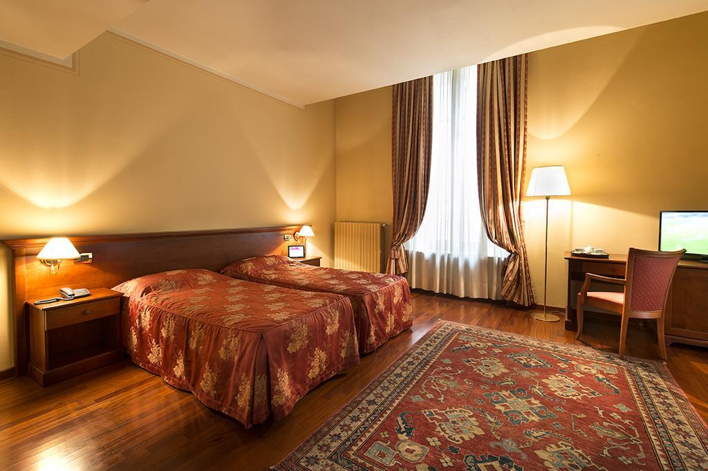 Centro Paolo VI Hotel Brescia Eksteriør billede